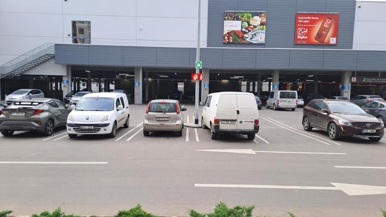 Аэропорт Апартаменты 24&24 Kischinau Exterior foto
