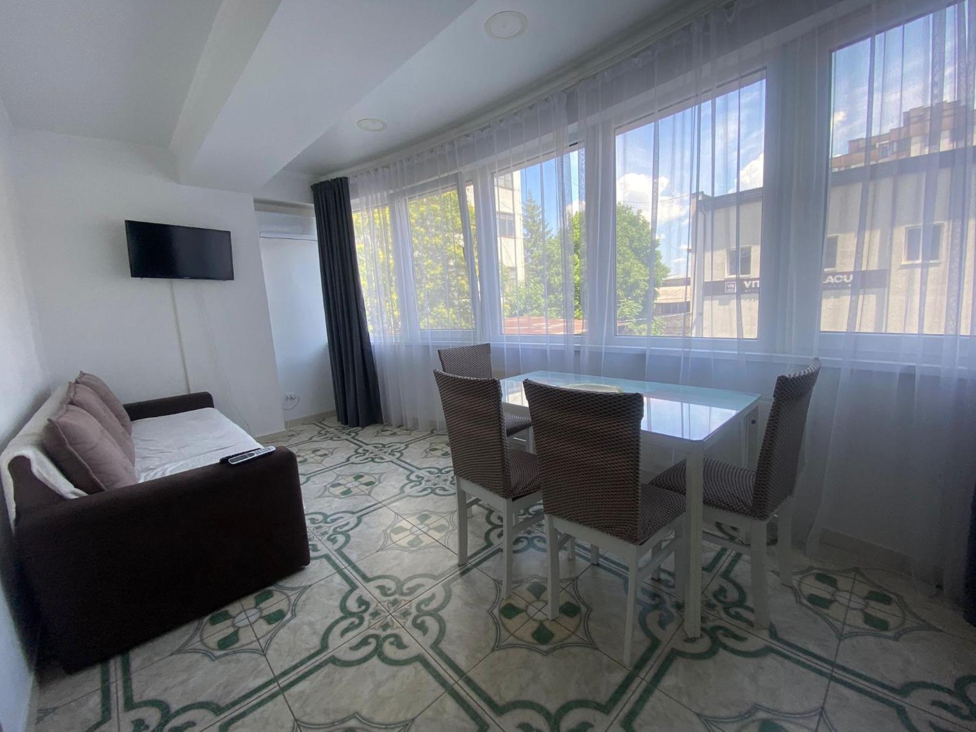 Аэропорт Апартаменты 24&24 Kischinau Exterior foto